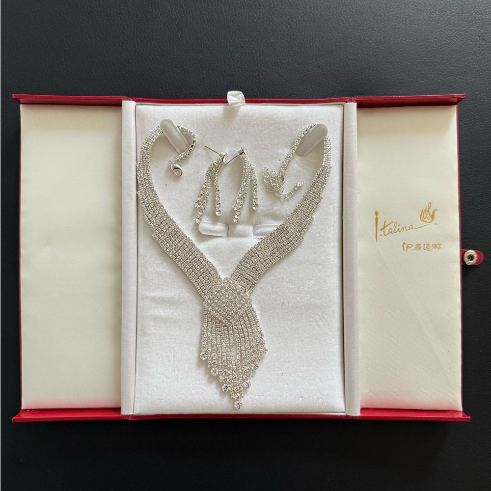 Silver Necklace and Earring Set